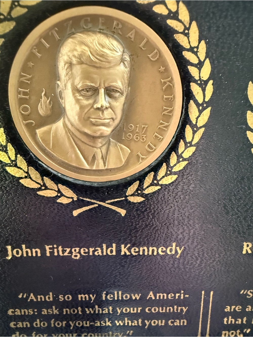1960’’s JFK and RFK Kennedy Memorial Medal Collector Set - in original packaging - Picture 5 of 11
